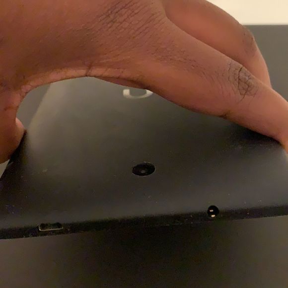 8GB Nook Tablet - Picture 5 of 9